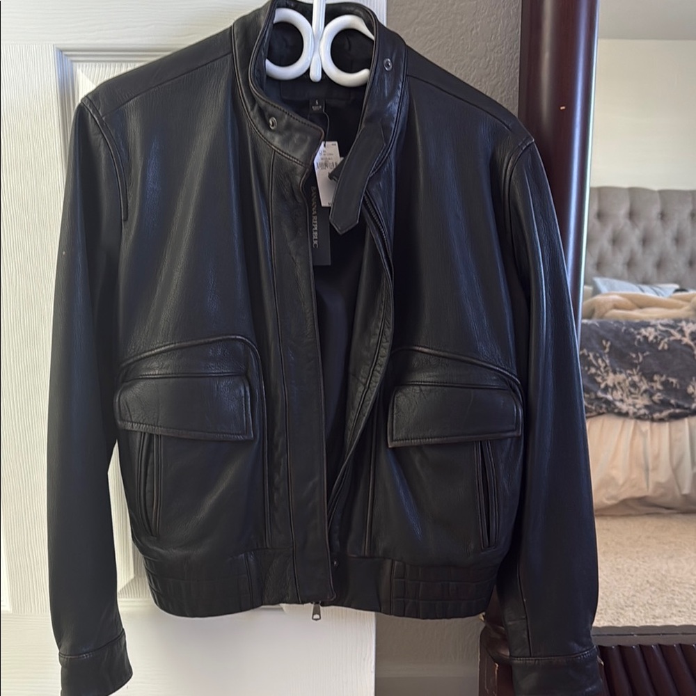 Banana Republic Black Leather Jacket Fitted Cropped Design